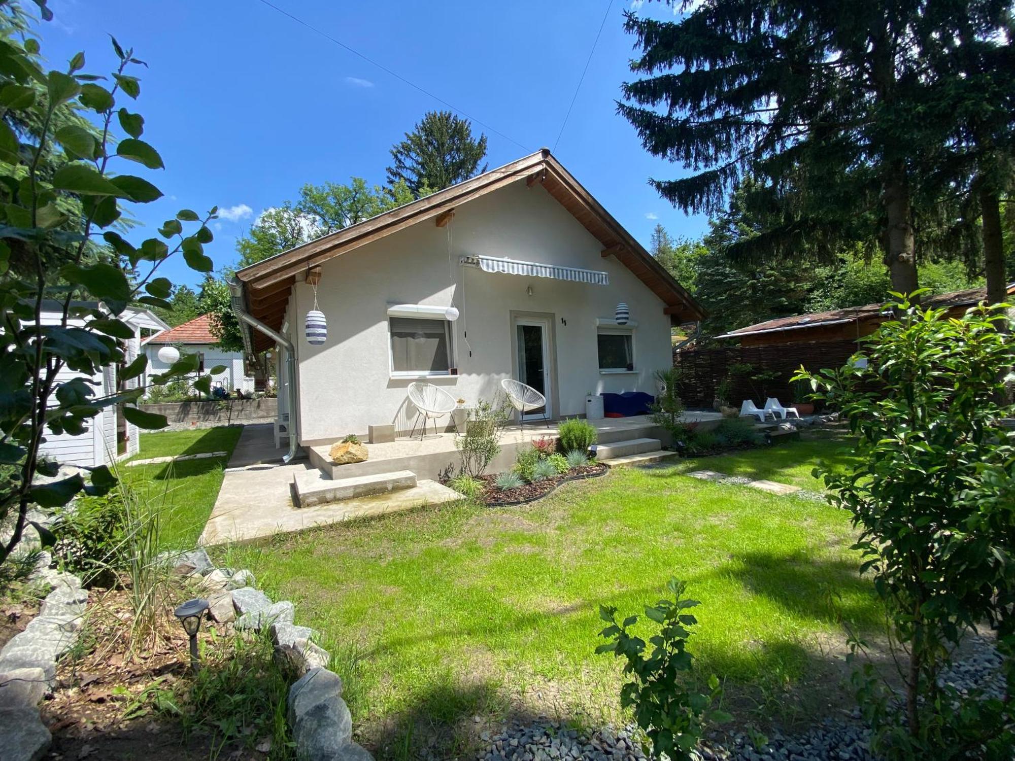 Vila Marika Vendeghaz Szigetmonostor Exteriér fotografie